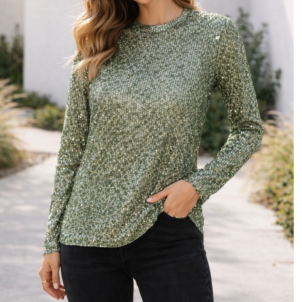 Davi & Dani Sequin Top Women Long Sleeve Green Sparkle Holiday Party Med NWT